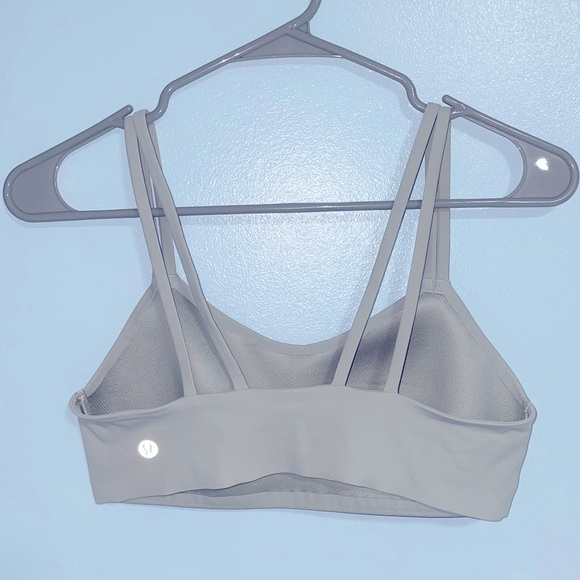 lululemon Like a Cloud Bra *Light Support, B/C Cup - Seal Grey - Picture 2 of 5